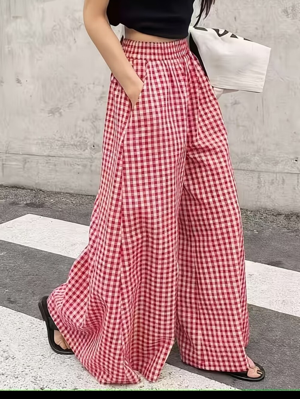 Wide-Leg Trousers with Elastic Waistband & Slant Pockets - Plaid Wide-Leg Pants - Picture 3 of 4